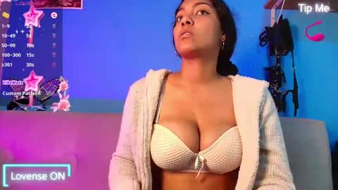 Snapshot of vicky_miller_05 chatting on 03-01-25, 09:48 vicky_miller_05 online show from 03-01-25, 09:48