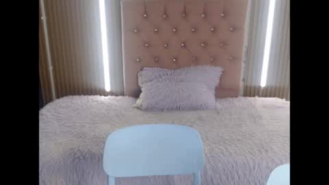Victoria y Danniela online show from 05-29-26, 07:01