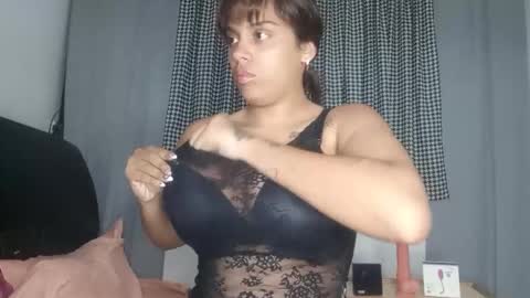 vickyhm22 online show from 02-17-26, 08:55