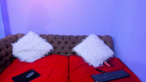 Vicky online show from 12-26-24, 09:04