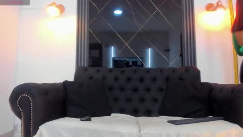 Vicky online show from 12-02-25, 08:26