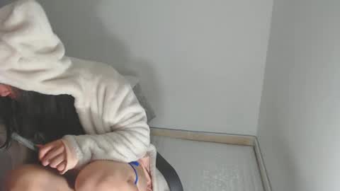 vickyjuice1 online show from 01-18-25, 01:52