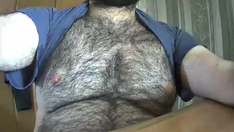 Snapshot of victorhume chatting on 10-26-25, 12:38 VictorHume online show from 10-26-25, 12:38