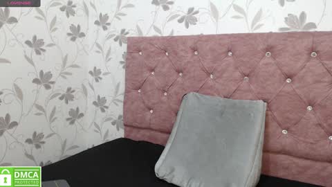 Victoria  online show from 01-13-25, 04:28