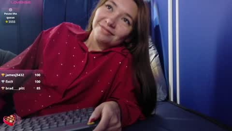 Snapshot of victoria017 chatting on 01-07-26, 03:36 Victoria online show from 01-07-26, 03:36