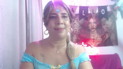 Hi guys   Im victoria  Be the one who can control me in PVT online show from 10-28-25, 03:47