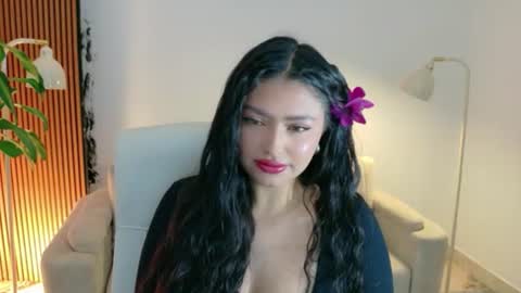 Snapshot of victoria___moon chatting on 06-22-26, 02:58 victoria online show from 06-22-26, 02:58