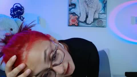 Snapshot of victoria__bear chatting on 02-16-26, 12:29 victoria online show from 02-16-26, 12:29