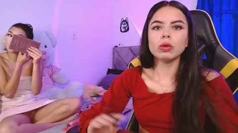 Snapshot of victoria__bear chatting on 03-21-26, 03:59 victoria online show from 03-21-26, 03:59