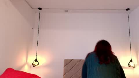 Snapshot of victoria_adamns chatting on 05-15-26, 12:01 V I C T O R I A online show from 05-15-26, 12:01