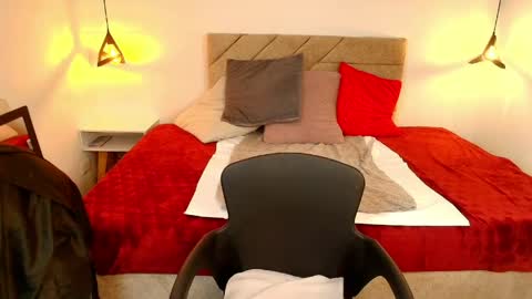 Snapshot of victoria_adamns chatting on 06-02-26, 11:45 V I C T O R I A online show from 06-02-26, 11:45