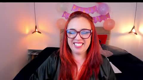 Snapshot of victoria_adamns chatting on 07-28-26, 03:43 V I C T O R I A online show from 07-28-26, 03:43
