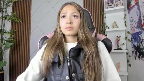  Victoria for you  online show from 02-14-25, 12:47