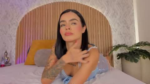 Snapshot of victoria_blakee chatting on 07-23-26, 01:08 Victoria online show from 07-23-26, 01:08