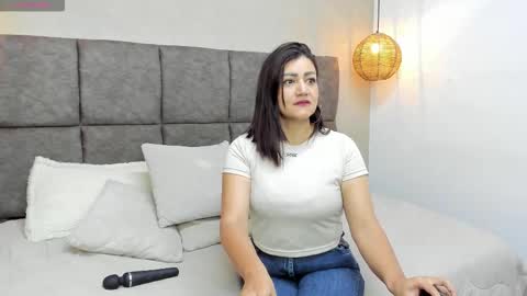 Snapshot of victoria_bourne chatting on 11-02-25, 12:18 victoria online show from 11-02-25, 12:18