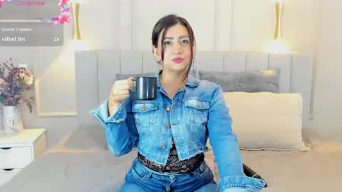 Snapshot of victoria_bourne chatting on 11-07-25, 07:36 victoria online show from 11-07-25, 07:36