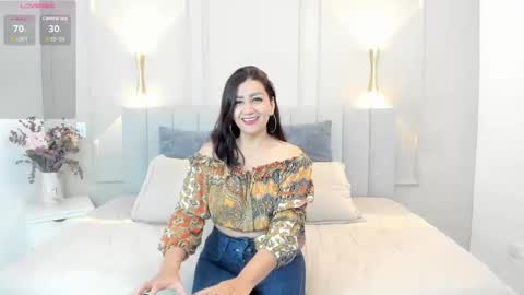 Snapshot of victoria_bourne chatting on 12-01-25, 07:08 victoria online show from 12-01-25, 07:08