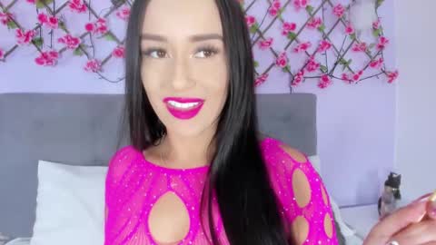 valentina online show from 02-14-25, 01:40