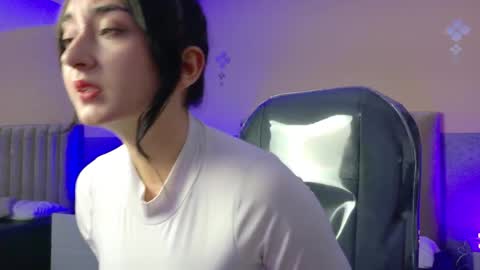  Victoria  online show from 05-13-26, 12:13