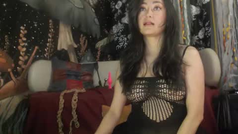 Snapshot of victoria_hh chatting on 02-15-26, 09:11 Victoria online show from 02-15-26, 09:11