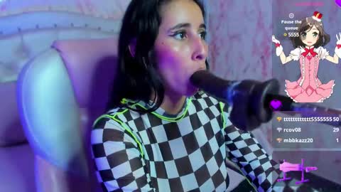 Victoria Houston  online show from 02-22-25, 10:20