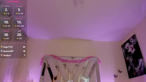 Snapshot of victoria_keyy chatting on 07-28-26, 04:39 victoria online show from 07-28-26, 04:39