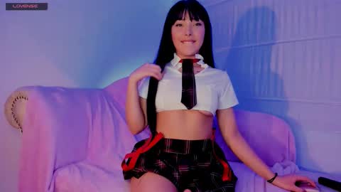 Snapshot of victoria_laurent chatting on 10-23-25, 06:28 Victoria Laurent online show from 10-23-25, 06:28