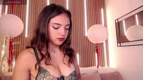 VICTORIA  online show from 07-17-26, 01:40