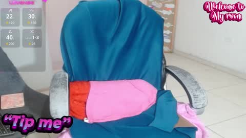 Snapshot of victoria_miler chatting on 12-05-24, 12:41 VICKY online show from 12-05-24, 12:41