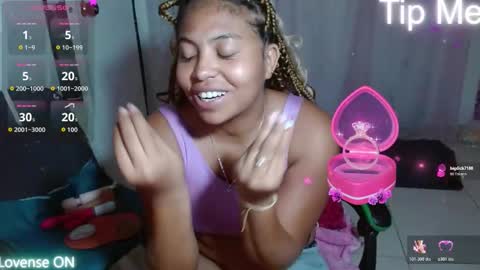 Snapshot of victoria_miler chatting on 10-29-25, 11:06 VICKY online show from 10-29-25, 11:06