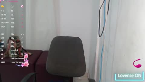 Snapshot of victoria_milf06 chatting on 03-09-25, 02:18 victoria online show from 03-09-25, 02:18