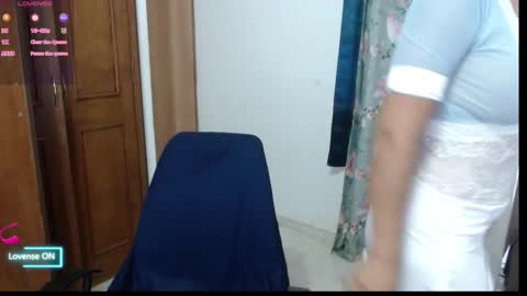 Snapshot of victoria_milf06 chatting on 12-17-25, 03:34 victoria online show from 12-17-25, 03:34