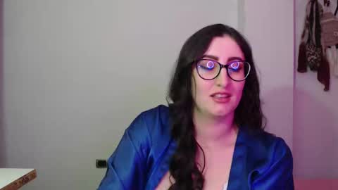 Victoria online show from 04-11-26, 08:57