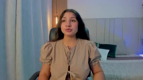 VICTORIA  online show from 06-12-26, 01:54
