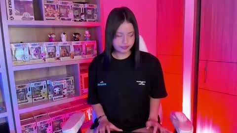 Victoria online show from 11-30-25, 03:21