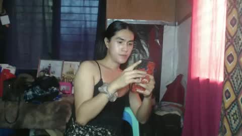Snapshot of victoria_secret_69 chatting on 02-05-25, 02:29 BEATHY online show from 02-05-25, 02:29