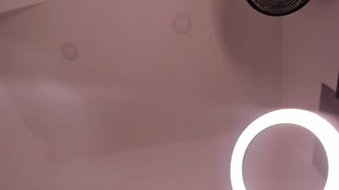 victoria  online show from 03-03-25, 02:37