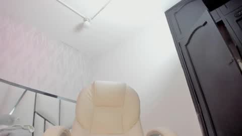 Victoria Sofia online show from 03-28-26, 08:08