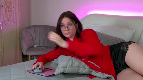 Victoria online show from 01-31-25, 03:33