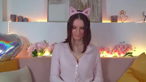 Victoria online show from 02-15-25, 03:39