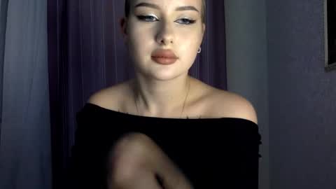 victoriacrystal_ online show from 09-25-25, 08:12