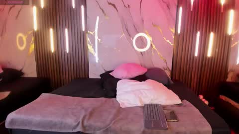 Victoria  online show from 11-05-25, 09:04