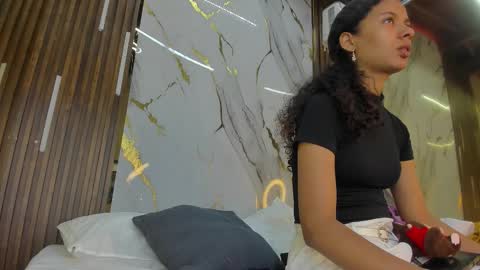 Victoria  online show from 01-15-26, 08:01