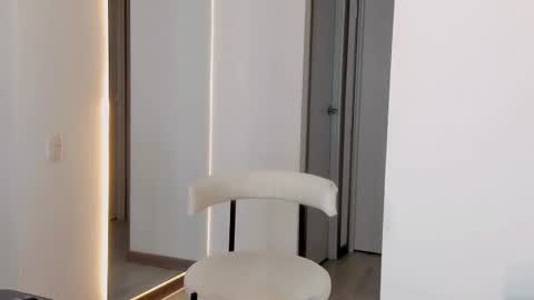 Vcitoria online show from 10-21-25, 12:22