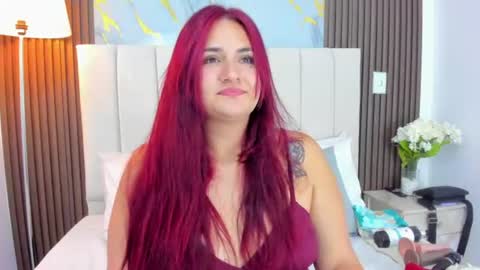 Snapshot of victoriaguzman_ chatting on 06-10-26, 05:12 Victoria online show from 06-10-26, 05:12