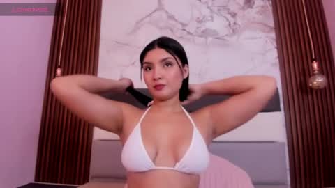 Snapshot of victoriamoreti chatting on 08-03-26, 12:43 Vic online show from 08-03-26, 12:43