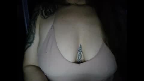 victoriaskyee online show from 05-04-26, 05:14