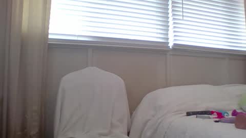 victoriasuave online show from 03-17-26, 08:12