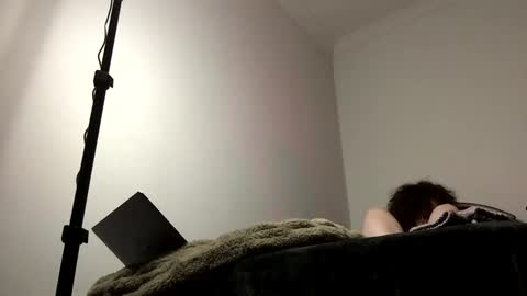 victoriathevillan online show from 04-23-26, 03:41