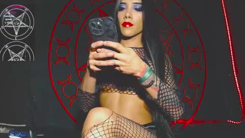 Snapshot of victoriavampire666 chatting on 02-23-25, 03:45 Victoria Vampire online show from 02-23-25, 03:45